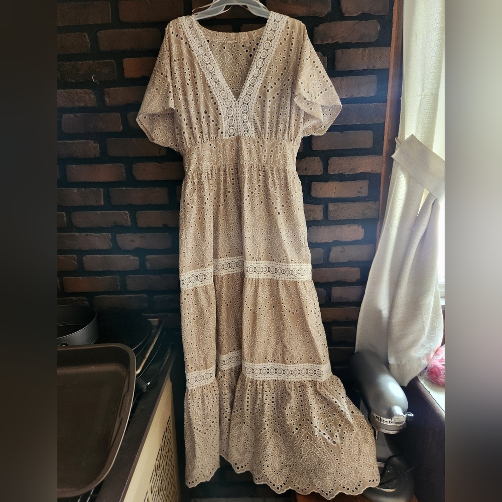 Bohemian Elie Tahari eyelet midi dress